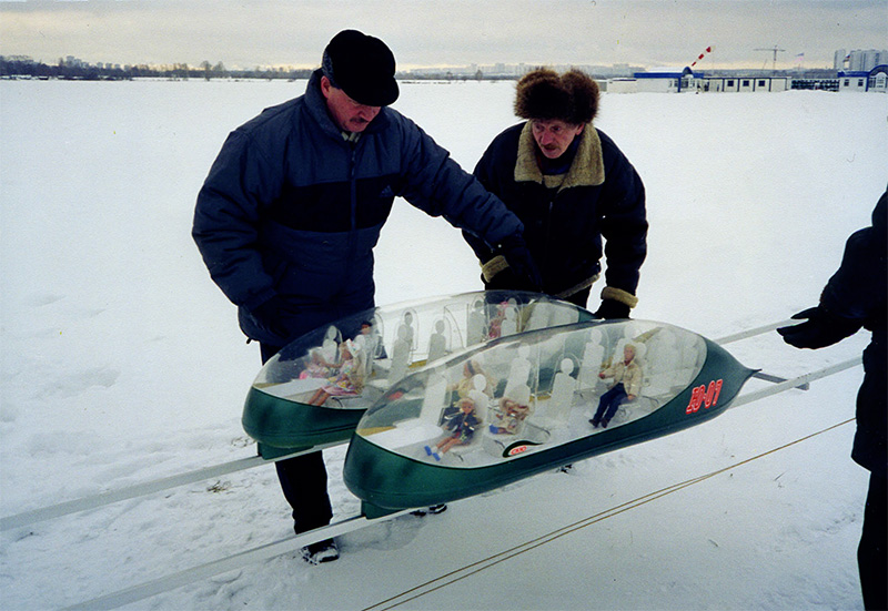 На Тушинском аэродроме в Москве прошло первое испытание действующих трассы и двойного модуля СТЮ масштаба 1:5, продувка которого в аэродинамической трубе состоялась в октябре
