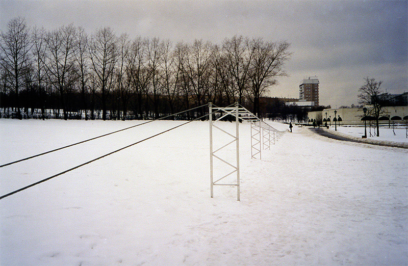 На территории московского музея-заповедника Коломенское прошла презентация действующей модели струнного транспорта Юницкого масштаба 1:5 российским государственным деятелям