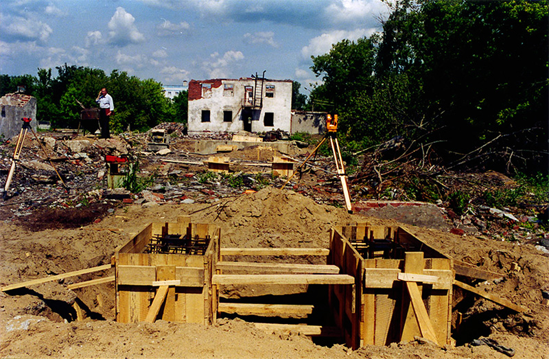 В г. Озёры Московской области начались работы по закладке фундаментов под опоры стенда СТЮ Путевая структура