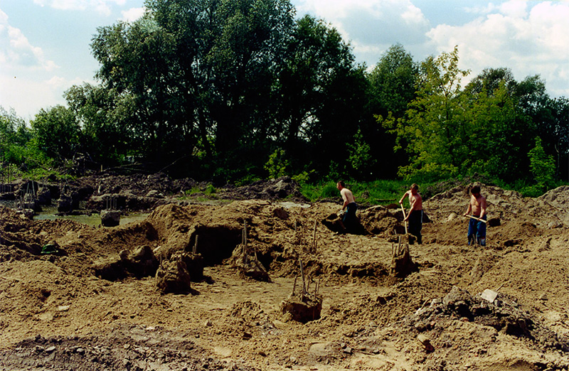 В г. Озёры Московской области начались работы по закладке фундаментов под опоры стенда СТЮ Путевая структура