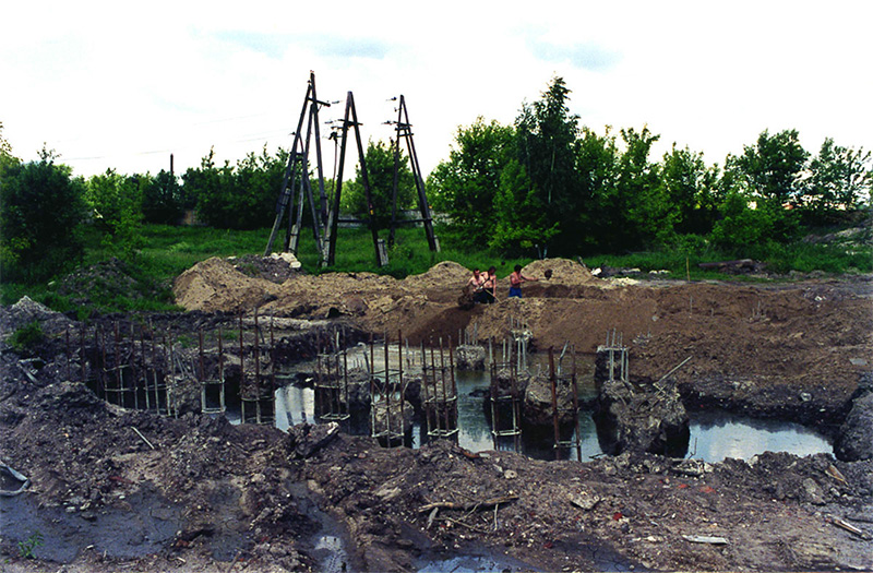 В г. Озёры Московской области начались работы по закладке фундаментов под опоры стенда СТЮ Путевая структура