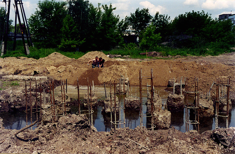 В г. Озёры Московской области начались работы по закладке фундаментов под опоры стенда СТЮ Путевая структура
