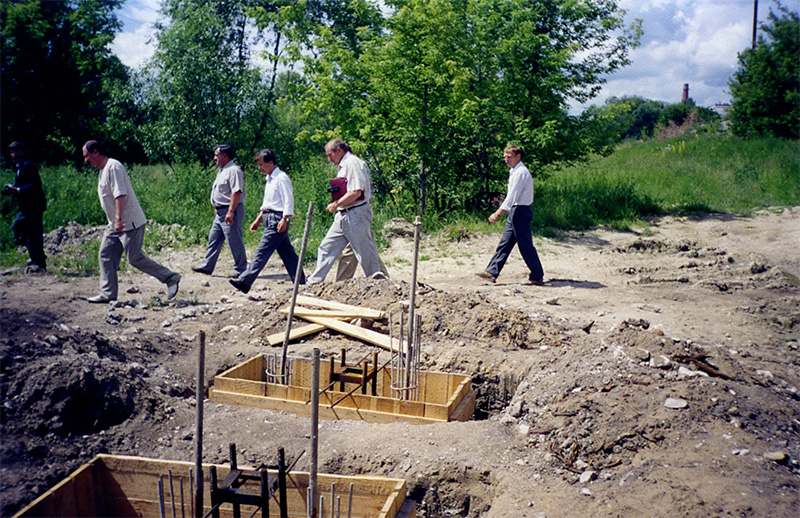 Бизнесмен Квон из Южной Кореи посетил офис в Москве и испытательный полигон струнного транспорта Юницкого в Озёрах для ознакомления с текущим этапом строительства