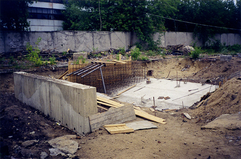 Бизнесмен Квон из Южной Кореи посетил офис в Москве и испытательный полигон струнного транспорта Юницкого в Озёрах для ознакомления с текущим этапом строительства