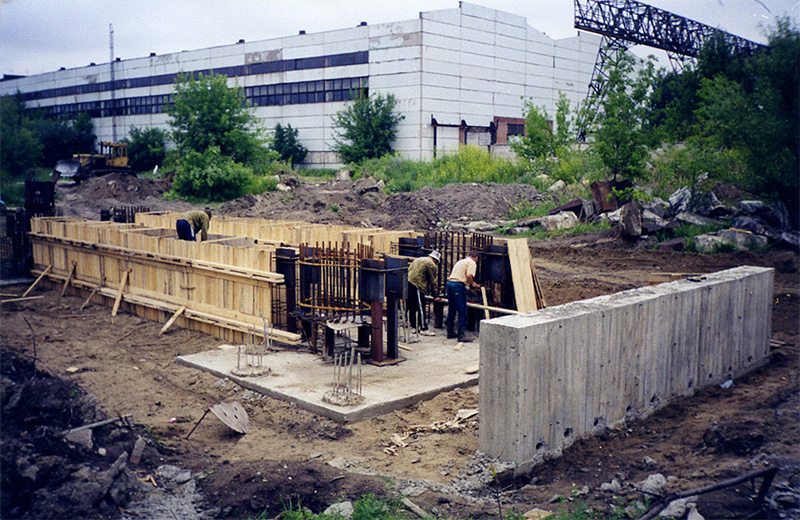 Бизнесмен Квон из Южной Кореи посетил офис в Москве и испытательный полигон струнного транспорта Юницкого в Озёрах для ознакомления с текущим этапом строительства