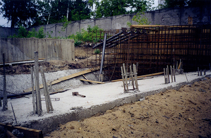 Бизнесмен Квон из Южной Кореи посетил офис в Москве и испытательный полигон струнного транспорта Юницкого в Озёрах для ознакомления с текущим этапом строительства