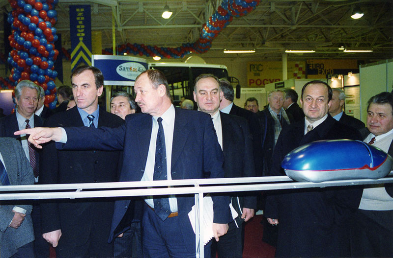 Анатолий Юницкий - Действующие модели СТЮ на выставке СитиТрансЭкспо-2002