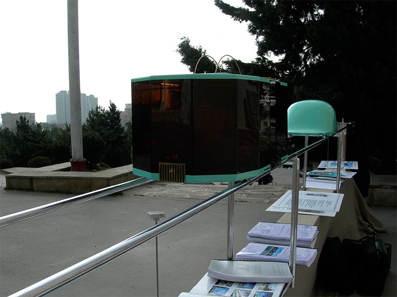 Анатолий Юницкий - Действующая модель СТЮ на выставке - Год России в Азербайджане 2006