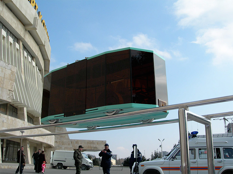 Анатолий Юницкий - Действующая модель СТЮ на выставке - Год России в Азербайджане 2006