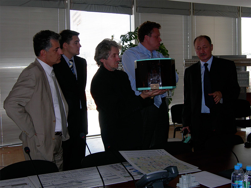 Анатолий Юницкий - Презентация президенту корпорации MIRAX GROUP Полонскому С.Ю. возможностей СТЮ по транспортной связи высотных зданий в Москве-Сити