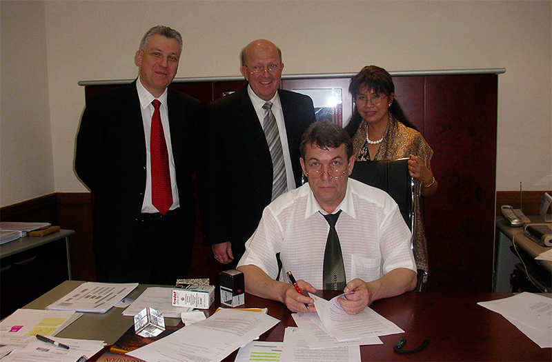 Анатолий Юницкий - Подписание договора о сотрудничестве с компаниями-партнерами из Гонконга и ОАЭ