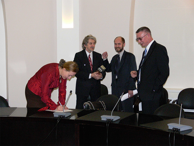 Анатолий Юницкий - Презентация руководству Торгово-промышленной палаты России струнных технологий Юницкого