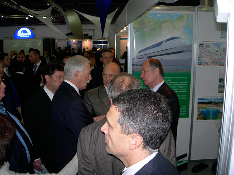 Председатель Государственный Думы РФ Грызлов Б.В. посетил стенд ООО Струнный транспорт Юницкого на международной выставке InnotechExpo-2009