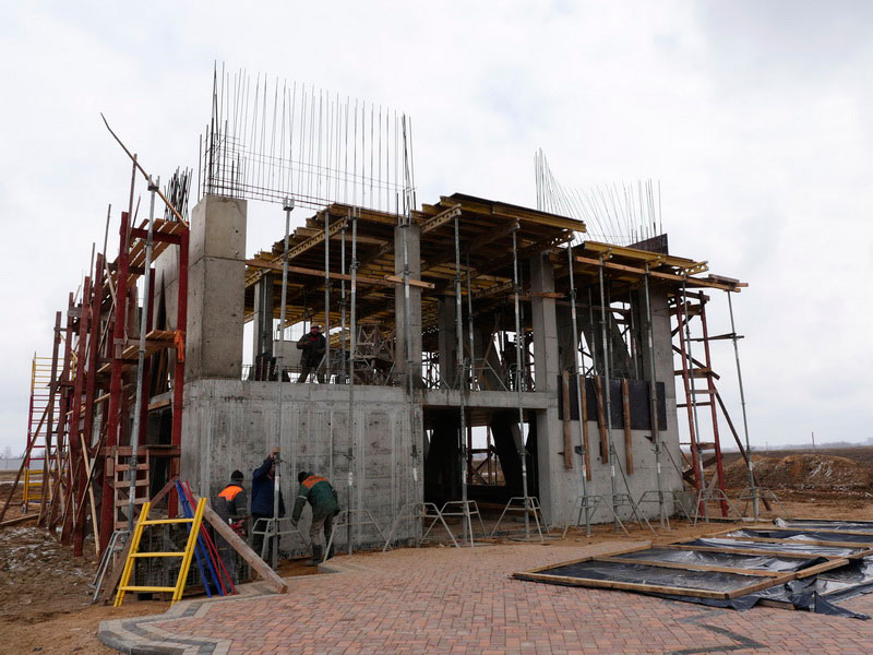 ЭкоТехноПарк SkyWay: начало процесса монтажа перекрытия второго этажа