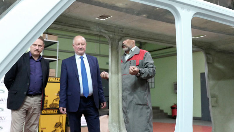 Анатолий Юницкий посетил помещения опытно-экспериментального производства Юнибус и строительную площадку ЭкоТехноПарка, где лично проконтролировал ход работ по всем направлениям и дал ряд распоряжений по оптимизации производственных процессов