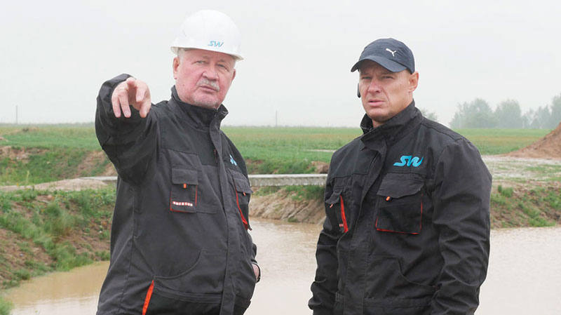 Анатолий Юницкий посетил помещения опытно-экспериментального производства Юнибус и строительную площадку ЭкоТехноПарка, где лично проконтролировал ход работ по всем направлениям и дал ряд распоряжений по оптимизации производственных процессов