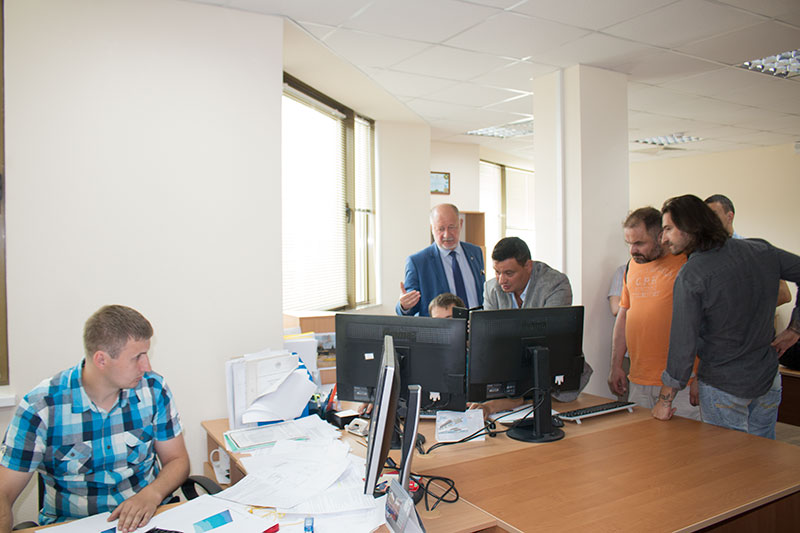 13:49 - Онлайн-репортаж для инвесторов SkyWay в Periscope в одном из конструкторских бюро