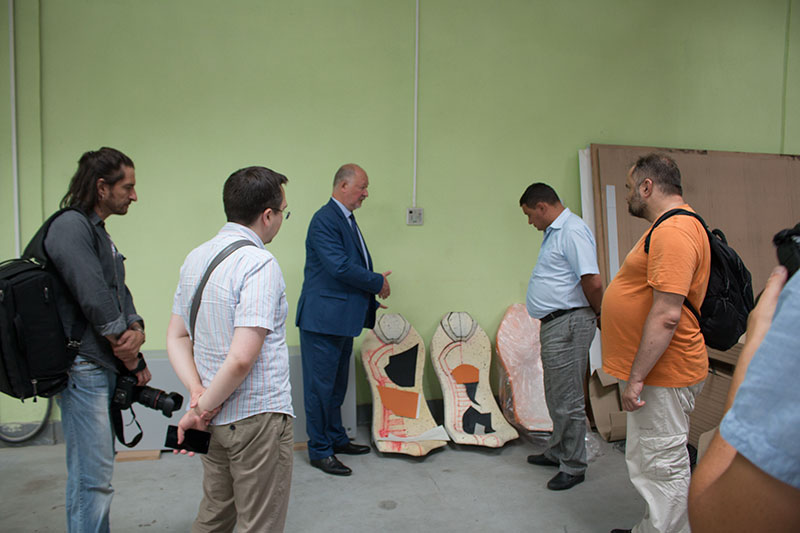 14:35 - Демонстрация элементов интерьера подвижного состава SkyWay - эргономичного каркаса кресла для юнибайка