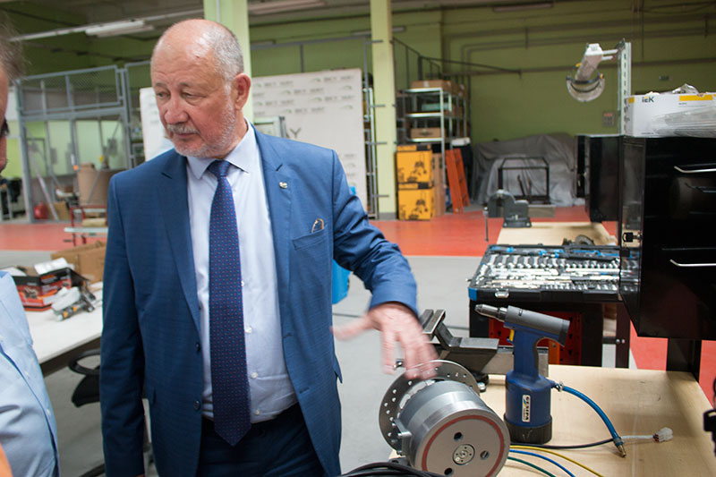 14:46 - Мотор-колесо юнибайка SkyWay с тормозным блоком