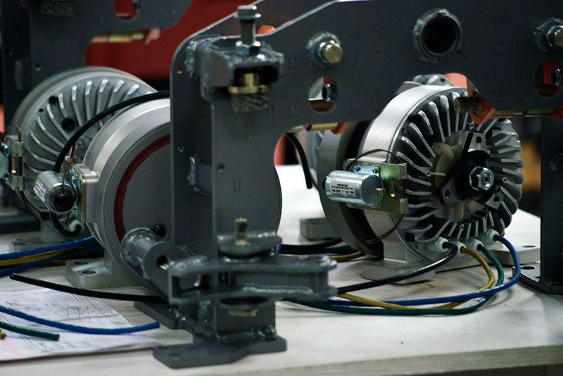 Анатолий Юницкий проконтролировал ход работ над созданием первых полномасштабных образцов подвижного состава SkyWay, которые готовятся к отправке на выставку InnoTrans 2016 в Берлине