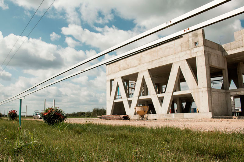 ЭкоТехноПарк SkyWay - на первом и втором этажах транспортно-логистического узла устанавливались оконные и дверные коробки