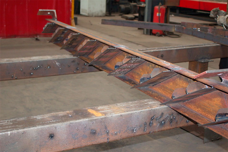 Металлоконструкции лестничных маршей анкерной опоры городской и высокоскоростной трассы SkyWay