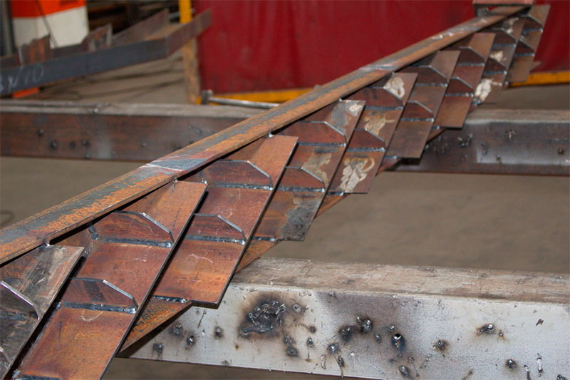 Металлоконструкции лестничных маршей анкерной опоры городской и высокоскоростной трассы SkyWay