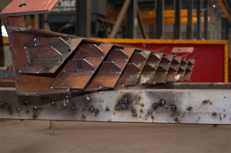 Металлоконструкции лестничных маршей анкерной опоры городской и высокоскоростной трассы SkyWay