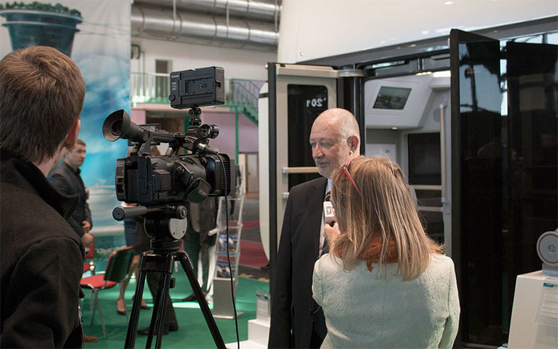 Анатолий Юницкий - подвижной состав SkyWay показан в Минске