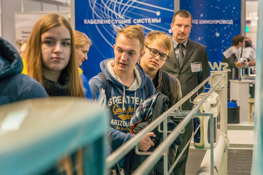 SkyWay: фотографии с выставки Energy Expo 2016