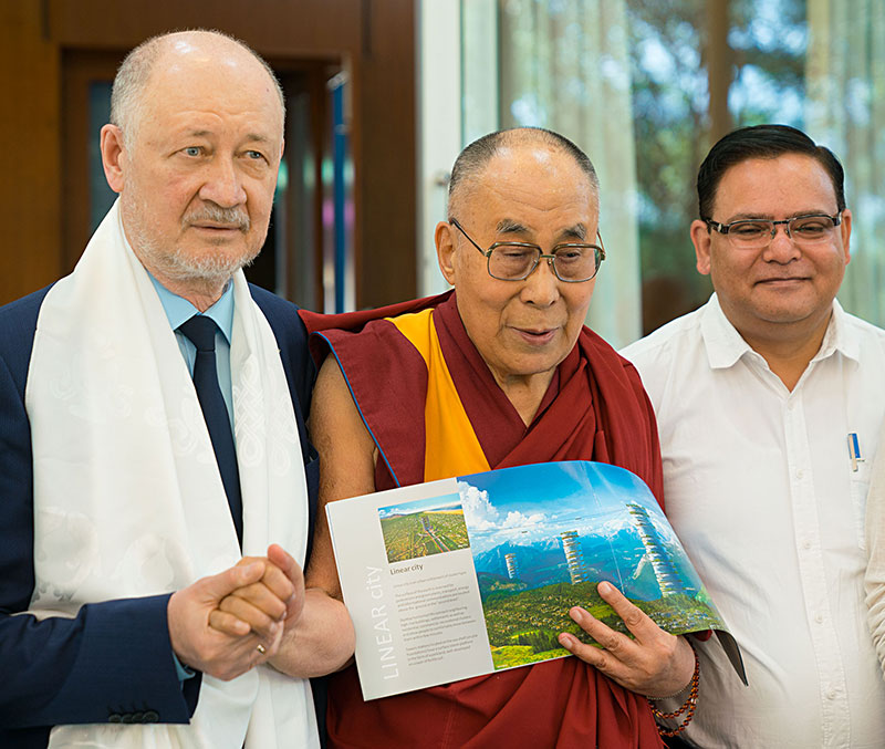 Anatoli Unitsky - Meeting with Dalai Lama