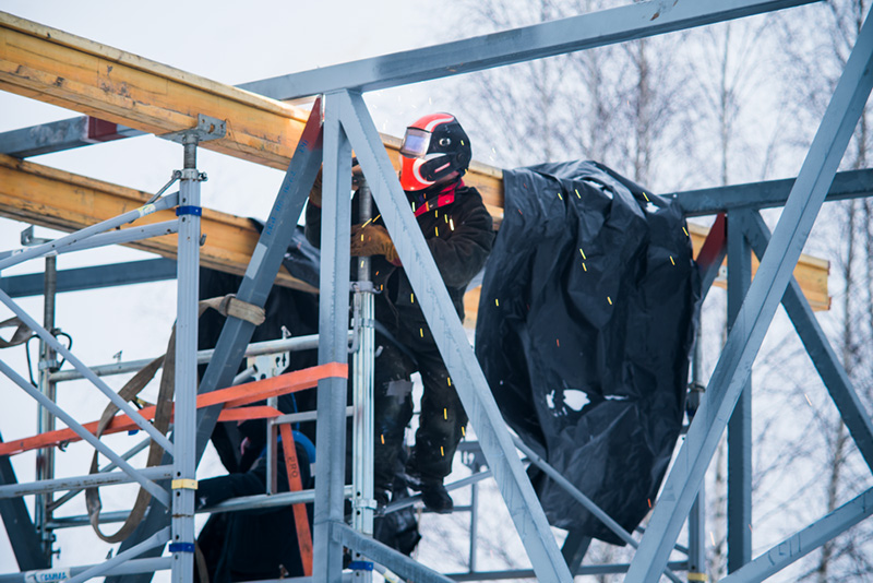 Грузовая трасса SkyWay: установка элементов разворотных колец