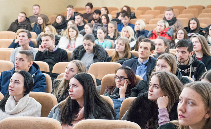 В международном университете МИТСО прошла встреча сотрудников SkyWay со студентами