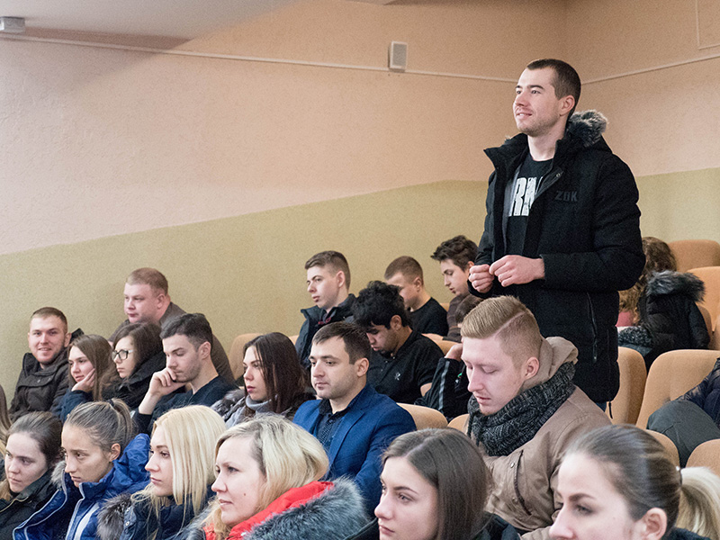 В международном университете МИТСО прошла встреча сотрудников SkyWay со студентами