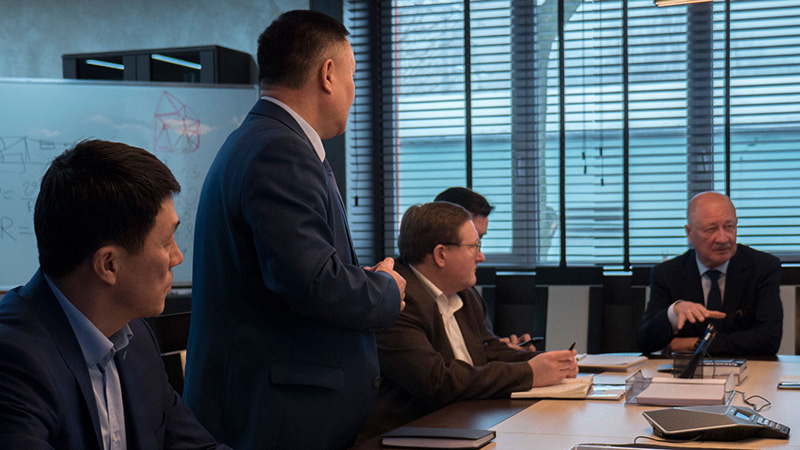 Представительная делегация из Казахстана познакомилась со струнным транспортом