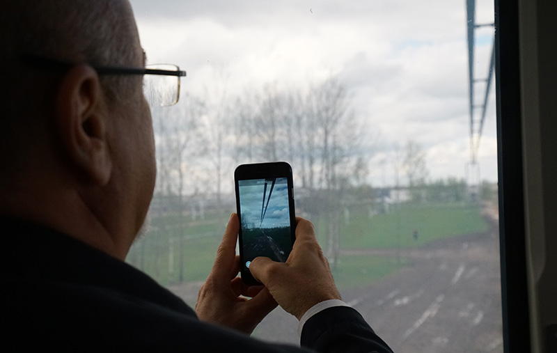 Госсекретарь, министр территории, охраны окружающей среды и туризма Сан-Марино Аугусто Микелотти посетил компанию-разработчика струнного транспорта