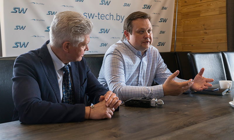 29 мая ЭкоТехноПарк SkyWay посетили представители шведской металлургической компании SSAB - поставщика металла, из которого изготовлена путевая структура Струнного транспорта Юницкого