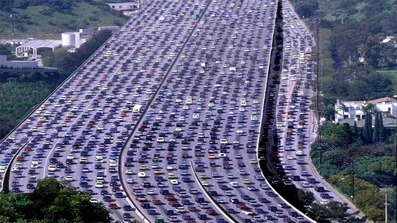 Резонансная публикация о будущем современных транспортных технологий: автомобиль должен умереть