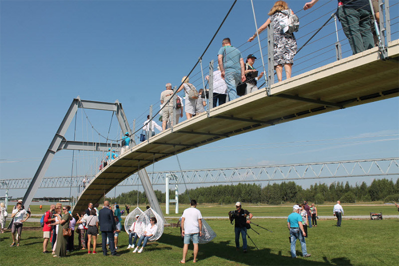 Мост, построенный по струнным технологиям