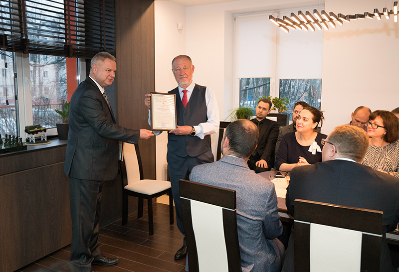 В ЗАО Струнные технологии завершилась сертификация системы управления охраной труда в национальной системе сертификации на соответствие требованиям стандарта СТБ 18001-2009 Системы управления охраной труда. Требования