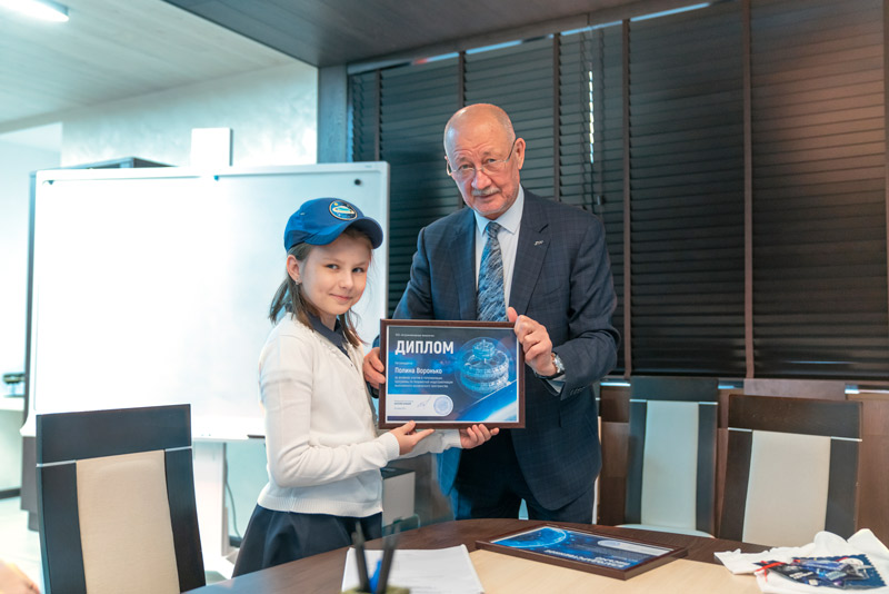 Космический вектор образования: юные астроинженеры интересуются вариантами индустриализации космоса