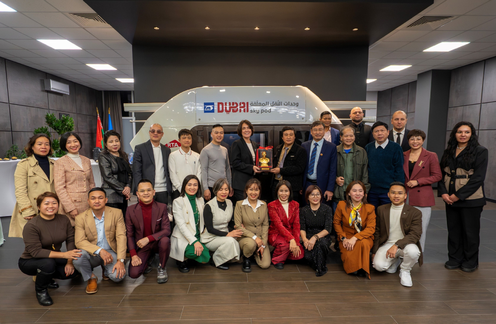 vietnamese-delegation-explored-the-world-engineers-technologies